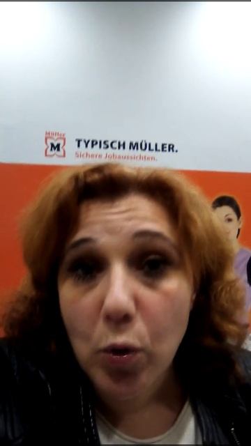Garnier покрасила сама корни своих волос