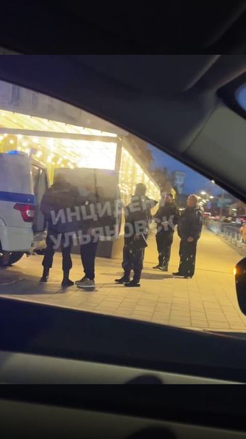 Около Мао кого-то приняли