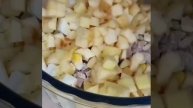 САЛАТ «ТИФФАНИ» С КУРИЦЕЙ И АНАНАСОМ