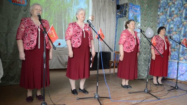 "Стоят берёзоньки" -Долговский СДК квартет "Сибирячки".