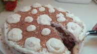Мягкий, нежный сливочный вкус мороженного на шоколадном бисквите с приятной кислинкой малины🔥🔥