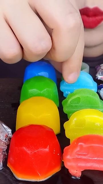 МУКБАНГ: МАРМЕЛАДКИ И ХРУСТЯЩИЕ КОНФЕТЫ