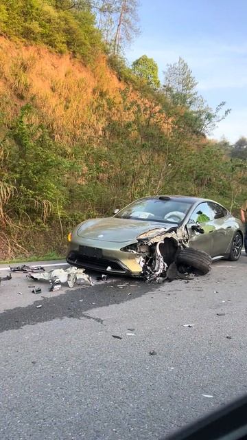 Copying Porsche Xiaomi SU7 Traffic Accidents