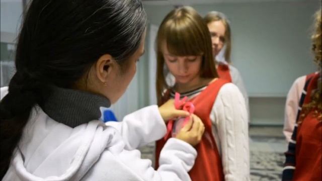 В ВОСКРЕСЕНСКЕ ПРОШЛА АКЦИЯ «РОЗОВАЯ ЛЕНТОЧКА»