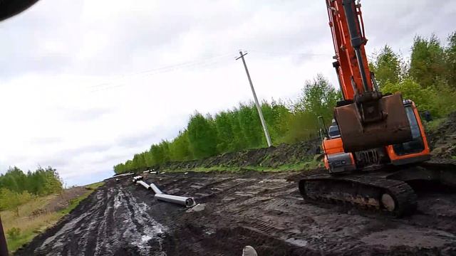 Сварочная бригада полуавтоматчики,
Трубоукладчик Четра.mp4