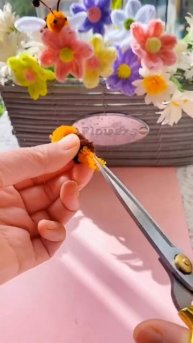 Пчёлка из пушистой
проволоки 🐝