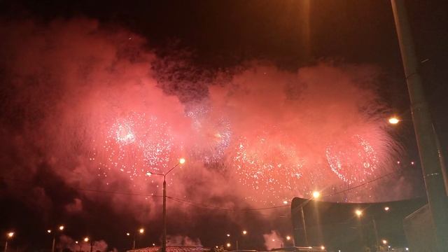 Салют Москва Лужники 9 мая 2025 часть 1