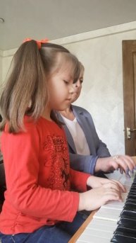 Сухомлин Ольга. Б. Савельев-Песенка кота Леопольда c-moll.