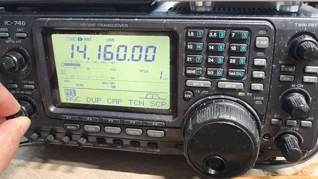 Icom 746