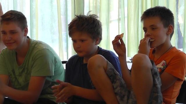 ЧЁРНЫЙ и ЗОЛОТОЙ СТУЛ. Глеб. ТРЕНИНГИ ДЛЯ ПОДРОСТКОВ, ДЕТЕЙ. ЭКСПЕДИЦИЯ - 2014