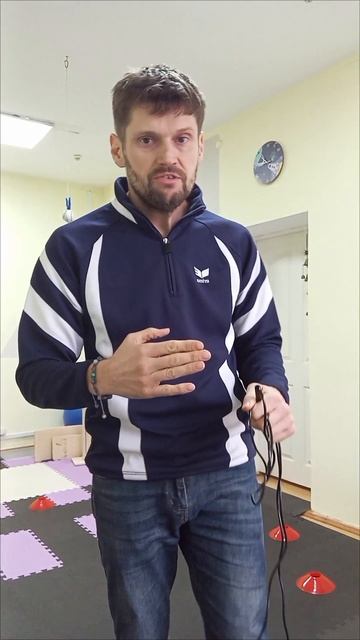 Прыжки на скакалке универсальный тренажёр для развития 🧠 у 👶👨👩.