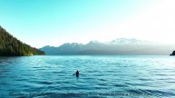 Трек, который будет напоминать о её улыбке в свете фар - Positivity In Waves -- Kirk Osamayo -- Seas