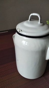 кофейник СССР белая эмаль винтаж