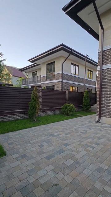 Дом в стиле Райт г. Сочи #домвсочи #домуморя #купитьдом?