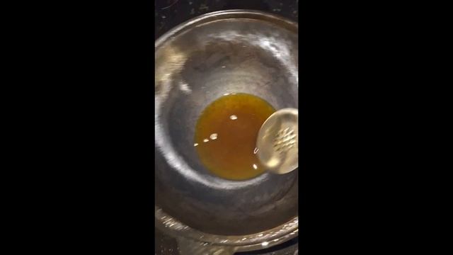 Обжигаем казан с льняным маслом