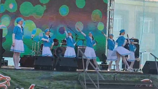 Матросский танец. Ансамбль народного танца " Вересень" г. Углегорск Сахалинская область.
