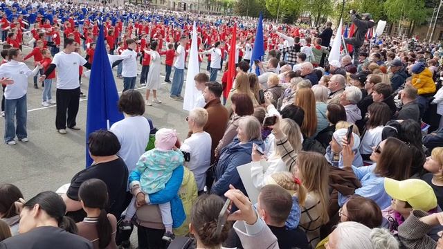 Эпизод 3. Начало войны. Зарядка в детском лагере. Танцевальная постановка в Йошкар-Оле. 09.05.2025.