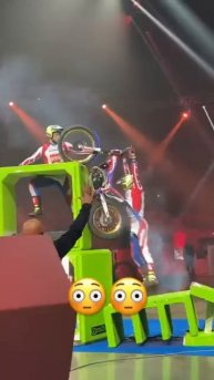 Cette marche 😳 #moto #motorsport #trial #bike #motorcycle #xtrial #trialindoor