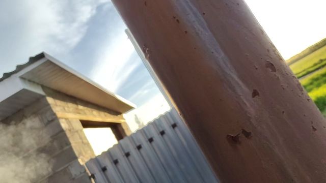 На этапе ,строительства дренажа с участка