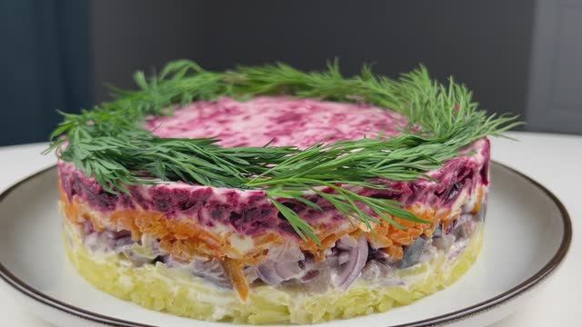 Как приготовить классическую селёдку под шубой