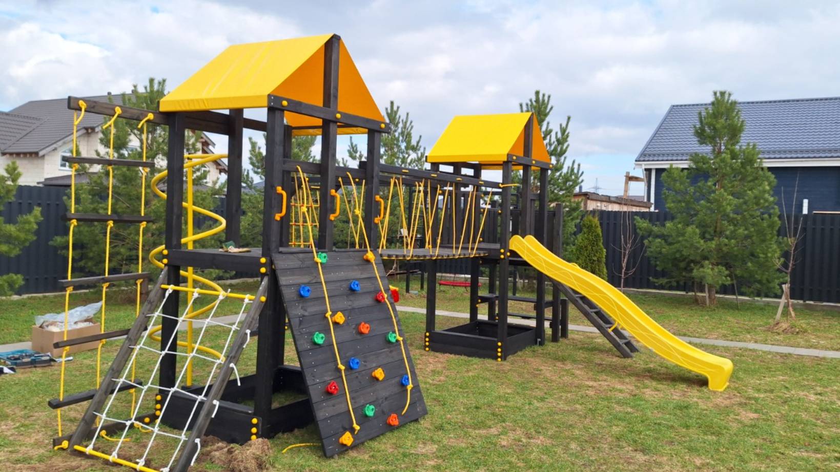 Площадка от KidPoint Сканди с трубой