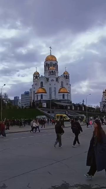Храм на крови во имя всех Святых.