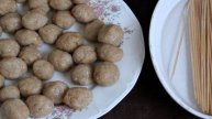 Шашлычки из шариков индейки со слоёным тестом