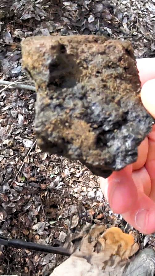 ЧЁРНЫЙ КАК  С...  НА МЕТЕОРИТ ПОХОЖ  #клад #копатель #коп #metaldetecting #находки #металлоискатель