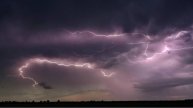Словно конец света: почему извержения вулканов сопровождаются грозой