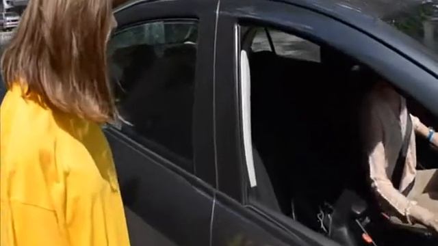 Школа 44 Акция Не паркуй ребенка Автокресло детям