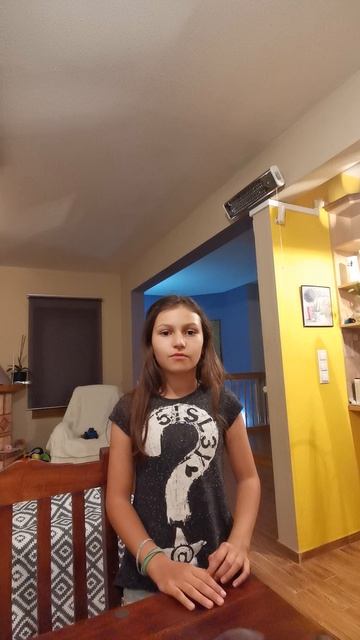 VID_20250430_213436.mp4