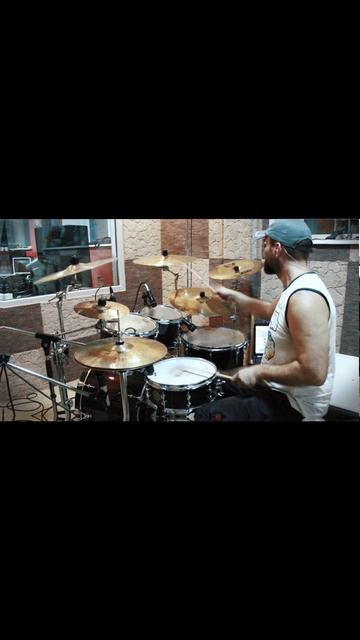 "Panic Attack" Dream Theater international cover