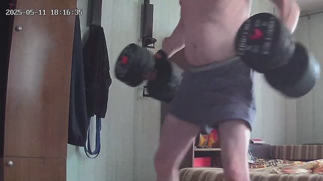 тренировка на бицепсы 💪