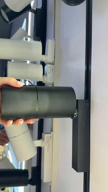 Трековый светильник 1010-30W-A-BK