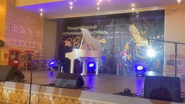 Г. Огородникова. Попурри на темы военных песен