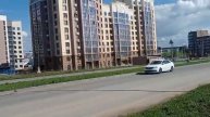 Новый район Walking in the forest