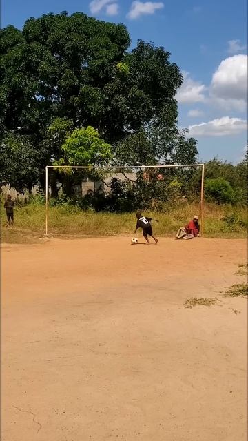 CHILRD'S SKILLS 🤣🤣😆😄 #messi #football #viral #comedy#trending #america #india #skills #shorts #f