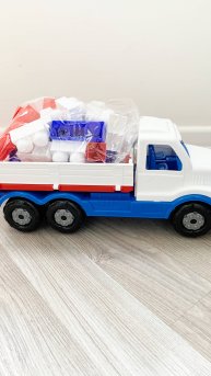 Машина с конструктором гараж Россия Юниор 40 фишек