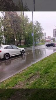 В Москве снова пошел снег