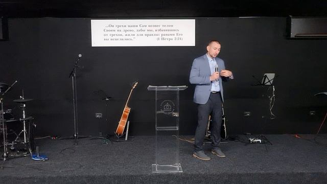 Воскресное служение, проповедует Эдуард Лукашонок "Будь человеком"