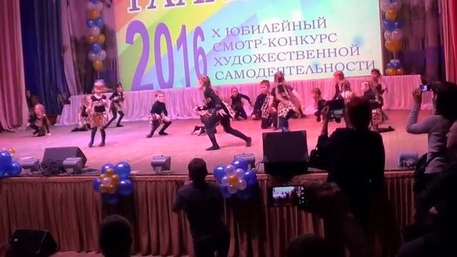 Танцевальная группа «Серпантин» танец «Африка»