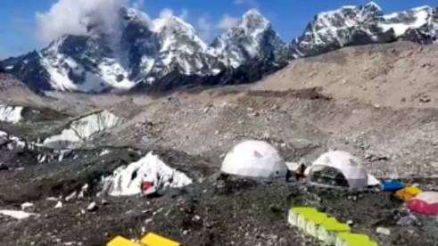 Перелет из базового лагеря Эвереста в Намче-Базар. Съемки участника экспедиции Сергея Рязанского