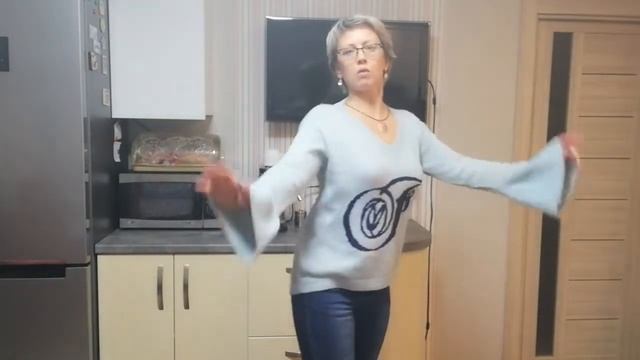 Джемпер от Юдашкина.  Тепло,красиво,комфортно..!!!