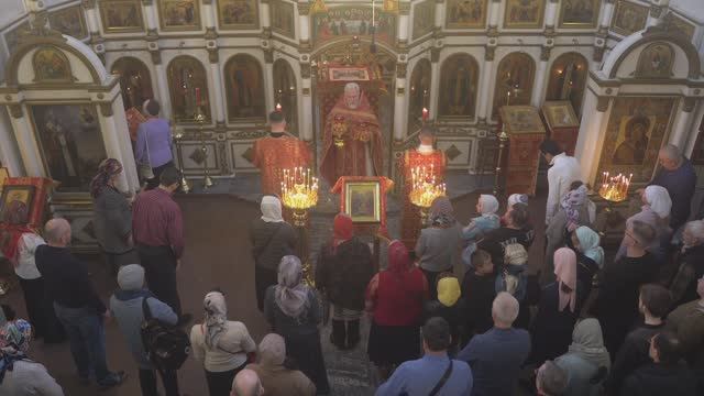 Запись трансляции 11 мая 8:40. Часы. Литургия