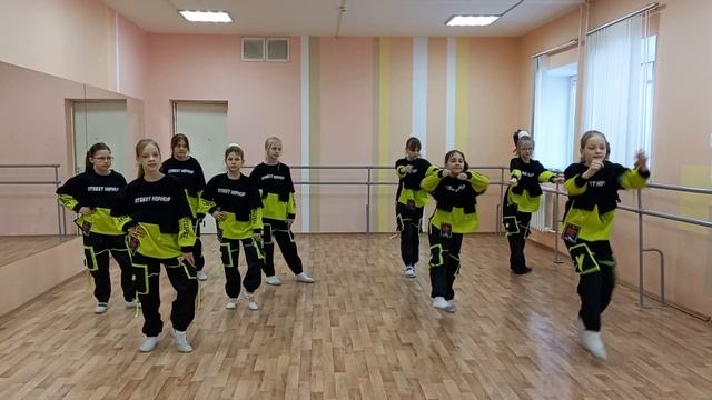 Хип - хоп разминка 7 часть .