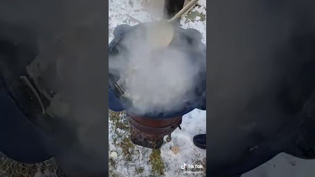 Мясо тушёное с луком в казане 🔥