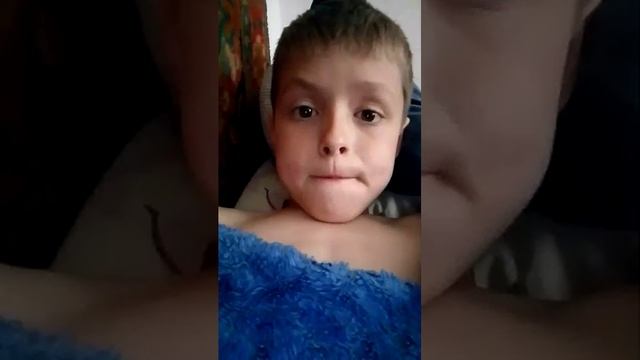 отвечаю на вопросы и действие