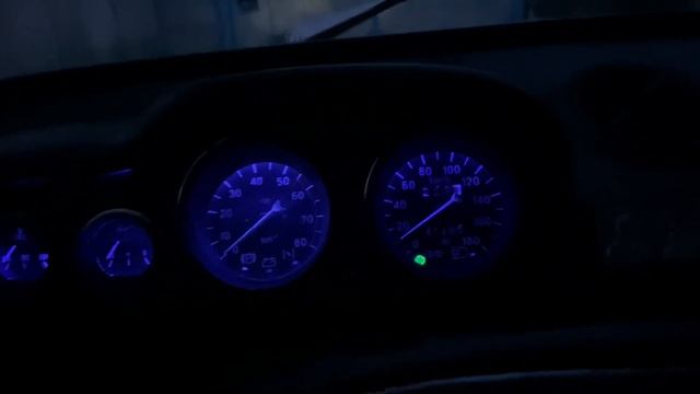 Замінив штатні лампочки на світлодіодні на ваз 2106