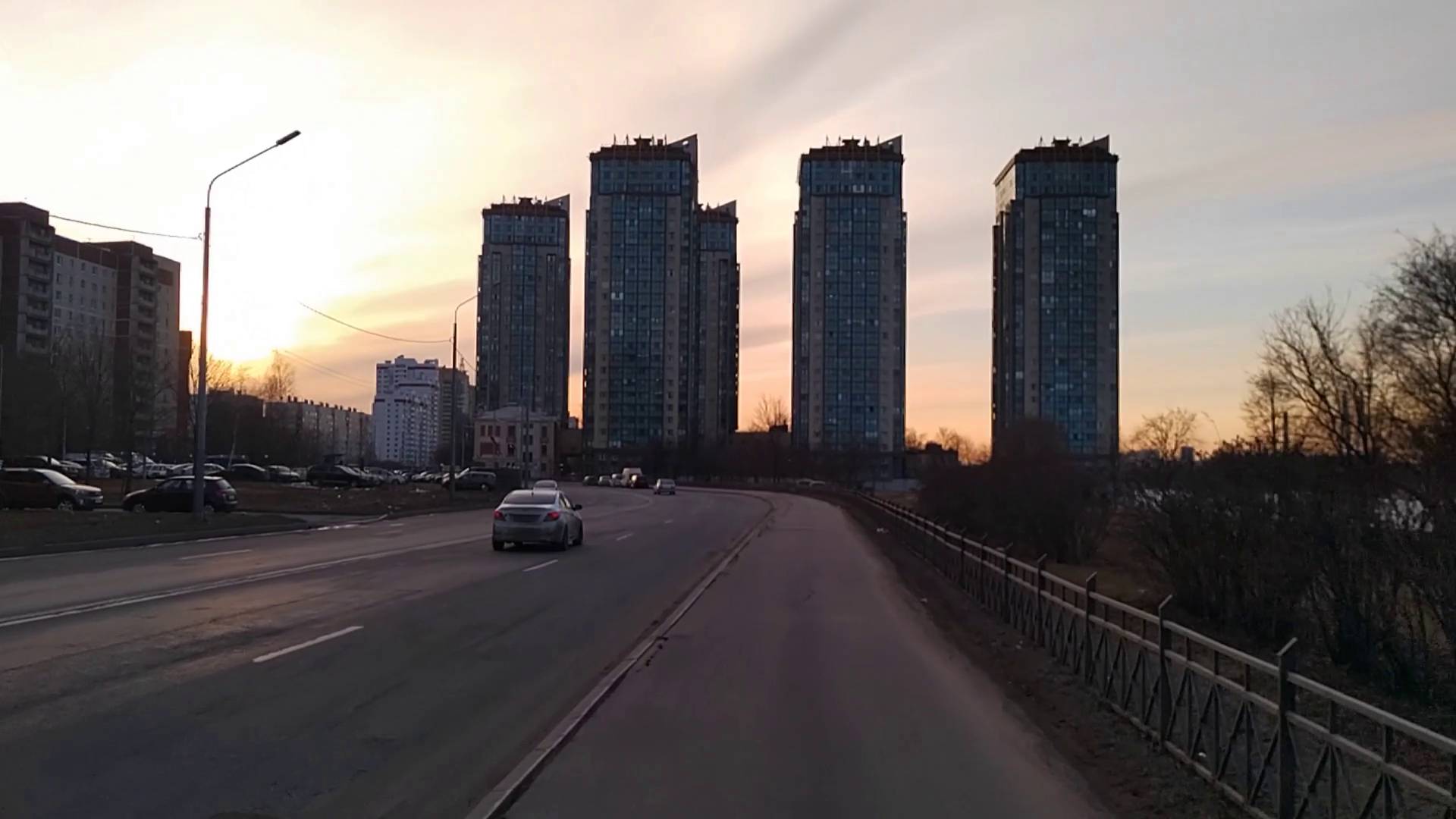 Катаюсь вечером на велике, 13 апреля 2023.