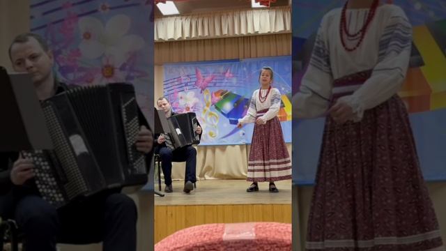 Блянкинштейн Марьяна. "Купался бобёр" казачья народная песня